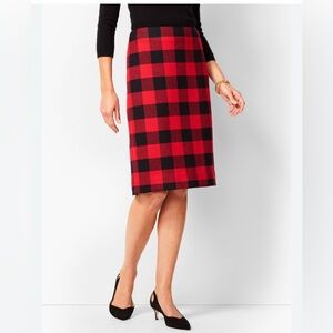 Talbots Buffalo red black Plaid Skirt 100% Wool lined fall work holiday size 8